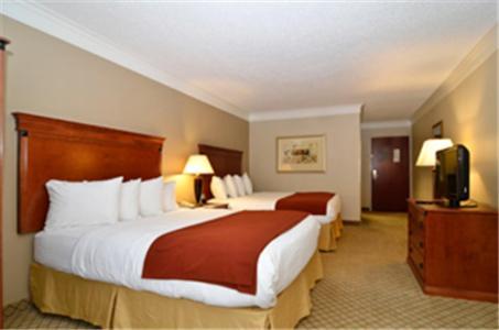 Baymont By Wyndham Madisonville Exterior foto